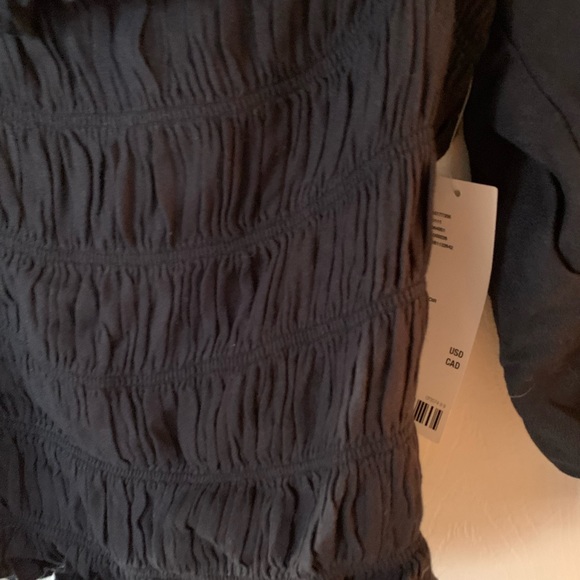 Urban outfitters cold shoulder peasant top crop - Picture 3 of 4